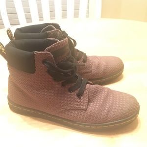 Dr Martens Womens 8 canvas combat boots